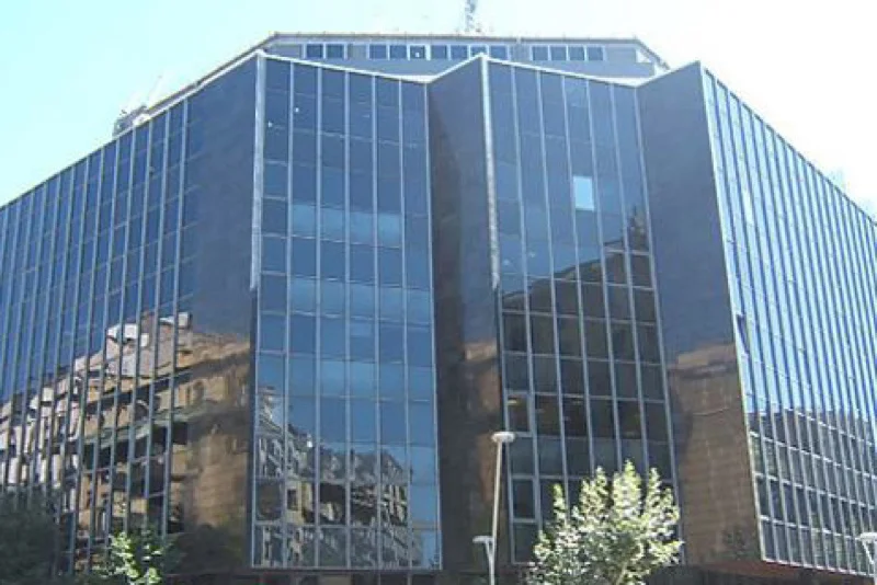 AMPLIACIÓN CENTRO DE TRABAJO EN BARCELONA